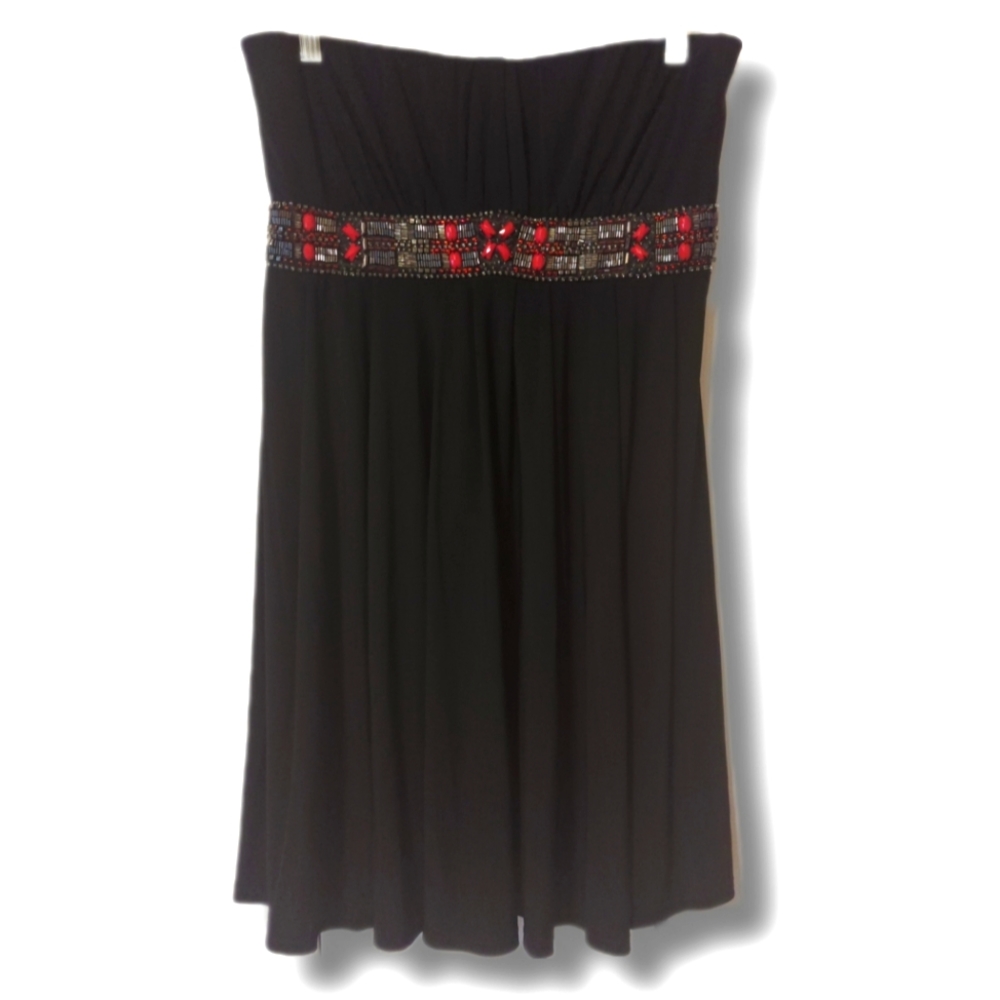 Flirty White House Black Market Strapless Dress Size 10 With Exquisite Beading